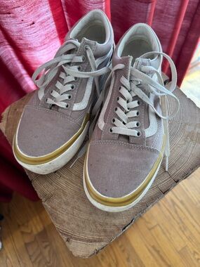 Vans Low Top Platform Sneakers